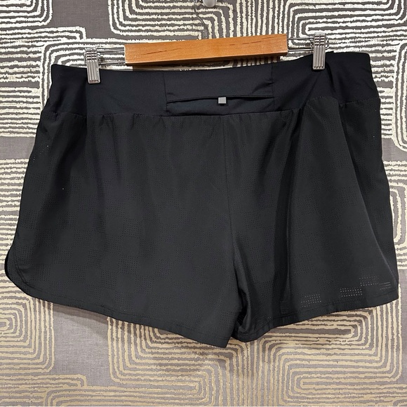 NIKE Women’s Running Shorts, Black NWT - Picture 5 of 10